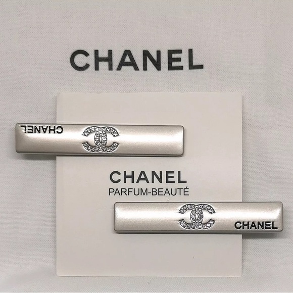 New With Box Chanel Beauty Hair Clip Gift Set 2 Pcs Rare Silver - Picture 1 of 4